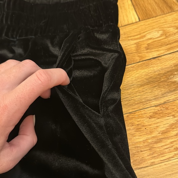 Velvet joggers - Picture 3 of 4